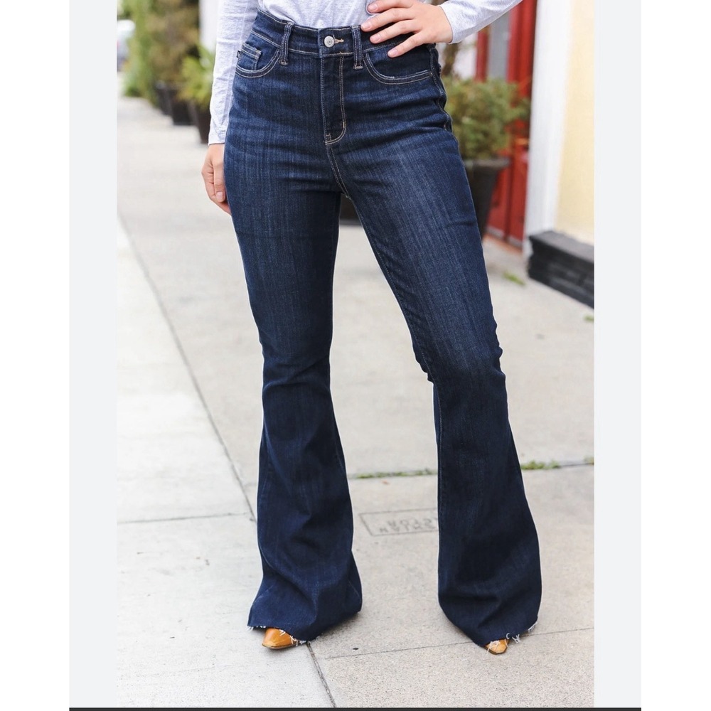 Judy Blue Dark Wash Flare Jeans Raw Hem size 3/26 Bohemian